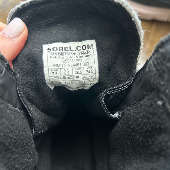 Sorel Women’s Explorer Joan II Leather Boot - Picture 9 of 9